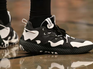 Giay Adidas Harden Vol. 6 'Black White' GV8704