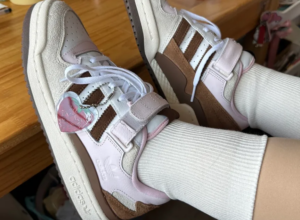 Giay Adidas Forum Low 'Chocolate To My Strawberry' GY6783