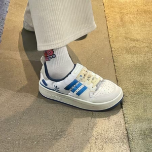 Giay Adidas Puffylette 'Forum' HP6698