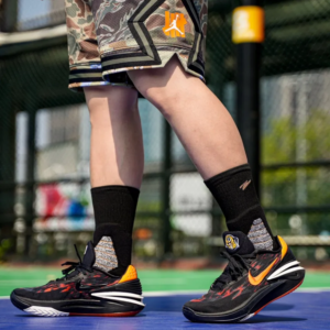 Giay Nike Air Zoom GT Cut 2 'Black Phantom Orange' DJ6013-004