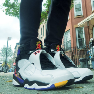 Giay Nike Air Jordan 8 'ThreePeat' 305381-142