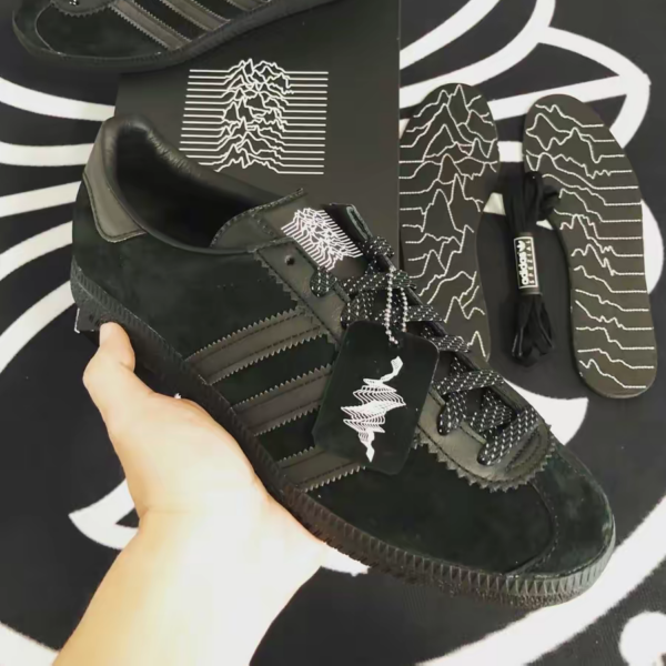 Giay Adidas Pulsebeat x Peter Saville Spezial 'Black Carbon' GV9031