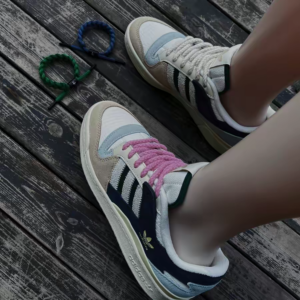 Giay Adidas Forum 84 Low 'Beige Navy Green' GW4332