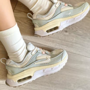 Giay Nike Air Max Bliss 'Light Silver Sail' FB7170-111