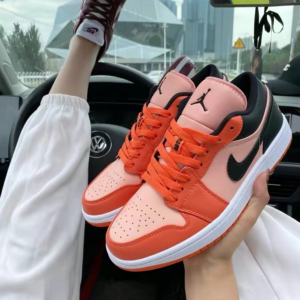 Giay Nike Air Jordan 1 Low SE 'Rush Orange Black' DM3379-600