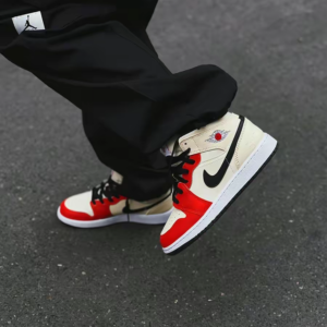 Giay Nike Air Jordan 1 Mid SS GS 'Dunk Contest' DV7012-100