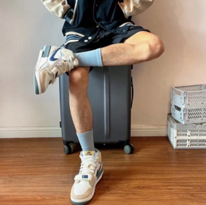 Giay Nike Air Jordan Legacy 312 ‘White Mystic Navy’ DQ5347-141