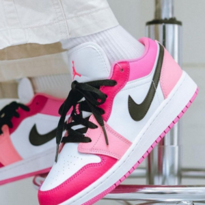 Alternative view of Giày Nike Air Jordan 1 Low GS 'White Pinksicle' 553560-162