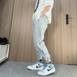 Giay Nike Air Jordan 1 Mid SE GS 'White Ice Blue' DV1337-104