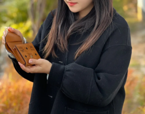 Vi MCM Wallet 3-Fold 'Brown' MYSAAPA02CO001