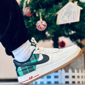 Giay Nike Air Force 1 '07 LX 'Stadium Green Plaid' DV0791-100