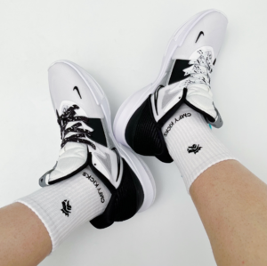 Giay Nike Kyrie Low 5 EP 'Black White' DJ6014-102