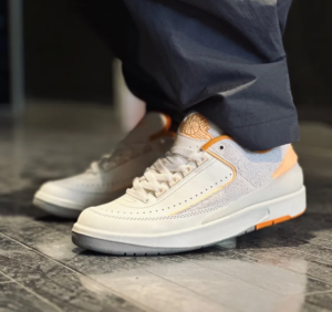 Giay Nike Air Jordan 2 Retro Low 'Craft Melon Tint' DV9956-118