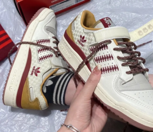 Giay Adidas Originals Forum 84 Low 'Chinese New Year' IE1898