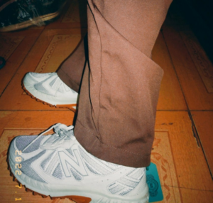 Giay New Balance 410v5 'Grey Gum' MT410KF5