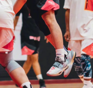 Giay Lining City 10 V2 'Gray' ABAS059-12