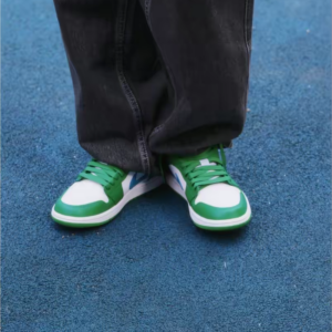 Giay Nike Air Jordan 1 Low 'Lucky Green' DC0774-304