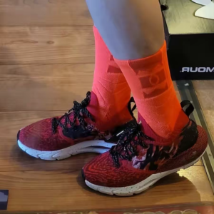 Giay Under Armour HOVR Phantom 'Chinese New Year' 3024836-600