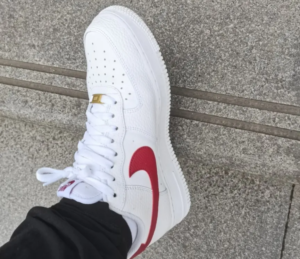 Giay Nike Air Force 1 Low 'White Team Red' CZ0326-100