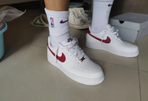 Giay Nike Air Force 1 Low 'White Team Red' CZ0326-100