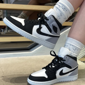 Giay Nike Air Jordan 1 Mid SE ‘Canvas’ DV0427-100