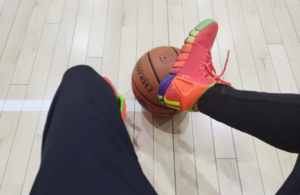 Giay Adidas D Rose 4 Restomod 'Solar Red Rainbow' FX5014