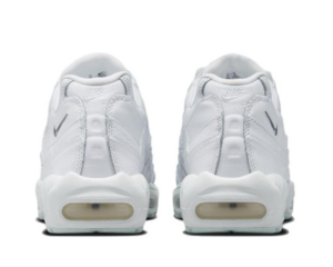 Giay Nike Air max 95 Receives A 'Triple White' FN7273-100