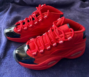 Giay Reebok Question Mid 'Heart Over Hype' FW5304