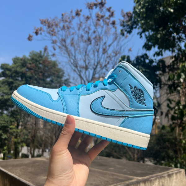 Giày Nike Air Jordan 1 Mid SE 'Ice Blue' DV1302-400 - Hình ảnh 5