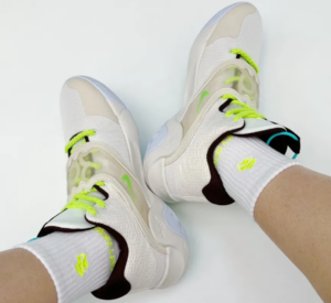 Giay Nike KD Trey 5 X 'Wolf Grey Volt Crimson' DJ7554-014