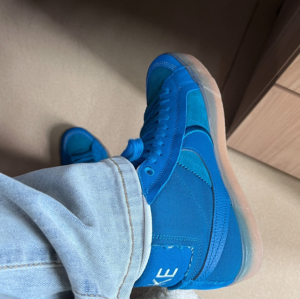 Giay Nike SB Zoom Blazer Mid PRM Plus 'Green Abyss Gum' DV5468-300