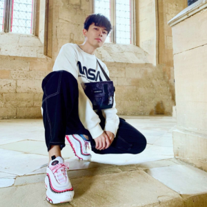 Alternative view of Giày Nike Air Max 97 'Script Swoosh' CK9397-100