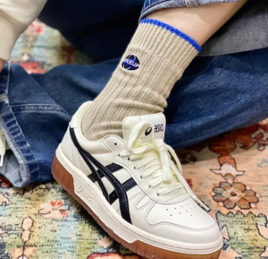 Giay Asics Court MZ 'Cream Black Gum' 1203A127-750