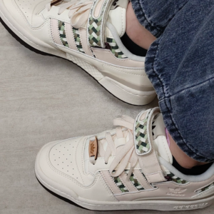 Alternative view of Giày Adidas Forum Low 'Beige' FZ5591