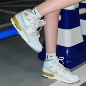 Giay Nike Air Jordan Legacy 312 'Sail Pistachio Frost' DR8486-131