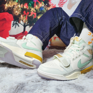 Giay Nike Air Jordan Legacy 312 'Sail Pistachio Frost' DR8486-131