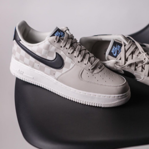 Giay Nike Air Force 1 LeBron James 'Strive For Greatness' DC8877-200