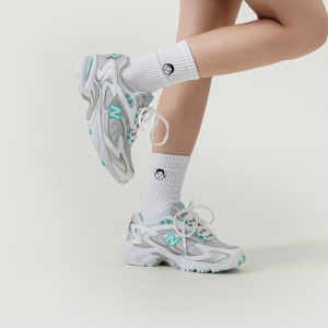 Alternative view of Giày New Balance 725 'White Silver Blue' ML725L