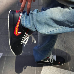 Giay Nike Air Jordan 1 Low SE 'Just Skate Black' FJ7073-010