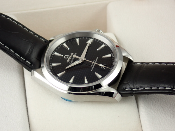 Đồng Hồ Omega Seamaster Aqua Automatic 'Black' 220-13-38-20-01-001 - Hình ảnh 3