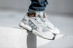 Giay Adidas ZX Torsion 'Grey Silver Metallic' EE7777