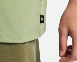 Ao Nike Sportswear Premium Essentials 'Oil Green' DO7393-386