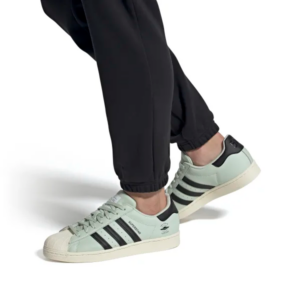 Alternative view of Giày Adidas Star Wars x Superstar 'The Child' GZ2751