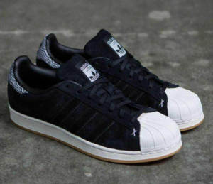 Giay Adidas Superstar 'Black Gum' B27737
