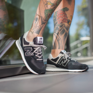 Alternative view of Giày New Balance 574 Classic 'Black' ML574EGK