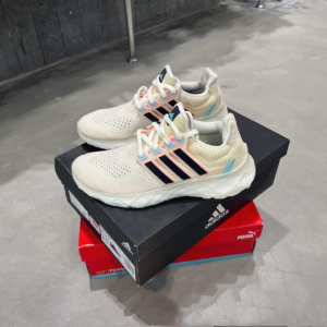 Giay Adidas Ultraboost Web DNA 'Cream' GX2137