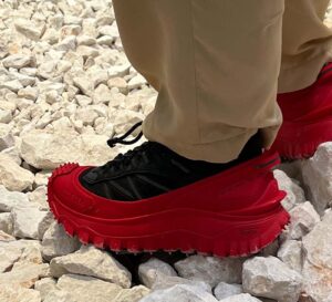 Giay Moncler Trailgrip GTX Low Trainers 'Black Red' H209B4M00120M2058P49