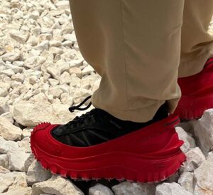 Giay Moncler Trailgrip GTX Low Trainer 'Black Red' H209A4M00100M2058P49