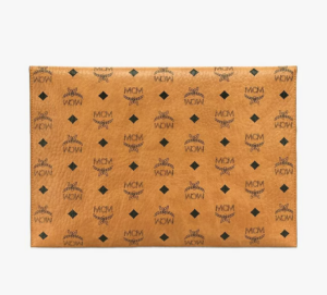 Alternative view of Túi MCM Tri Pouch in Visetos Mix  MXZBSVI04CO001