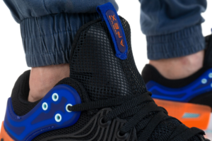 Alternative view of Giày Under Armour Hovr Apex 2 3023007-003